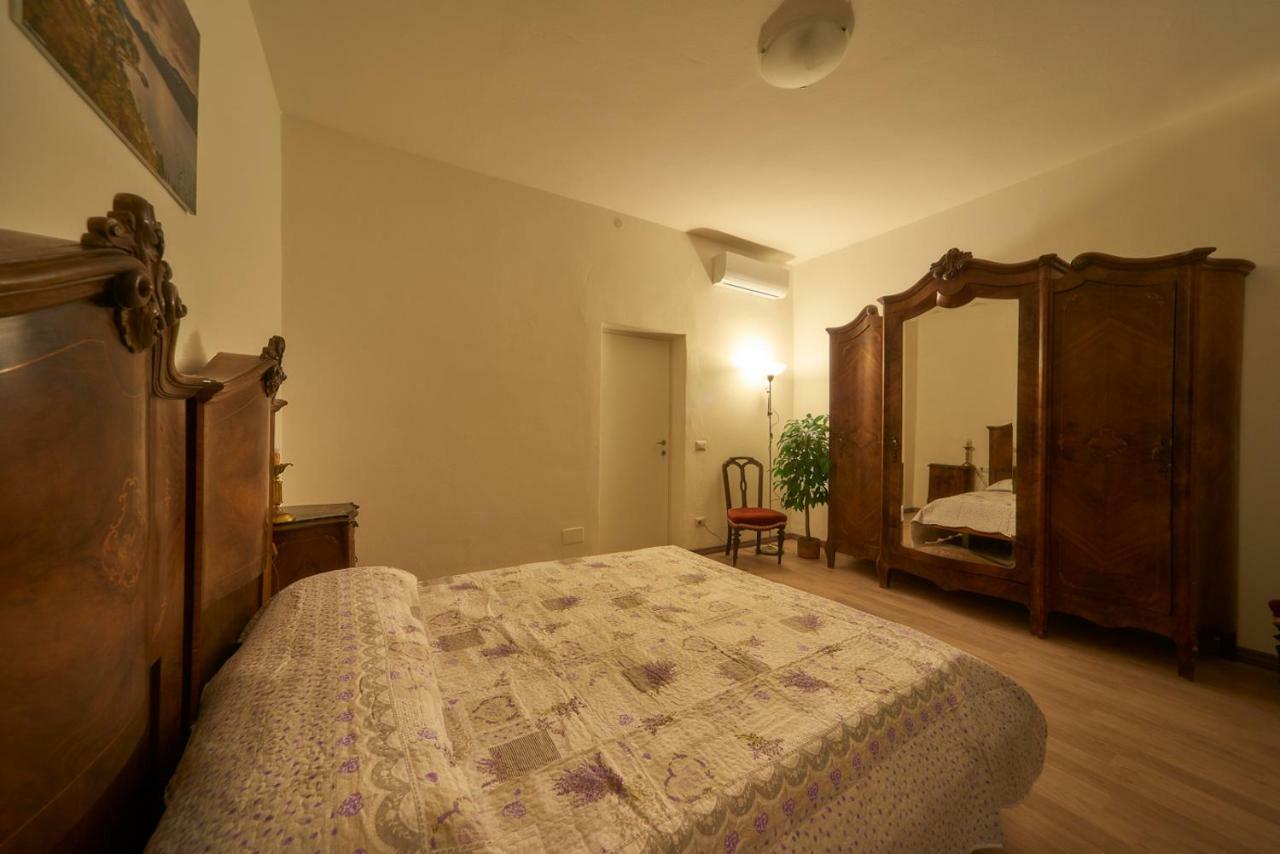 Casa Della Nonna Lägenhet Abbadia Lariana Exteriör bild