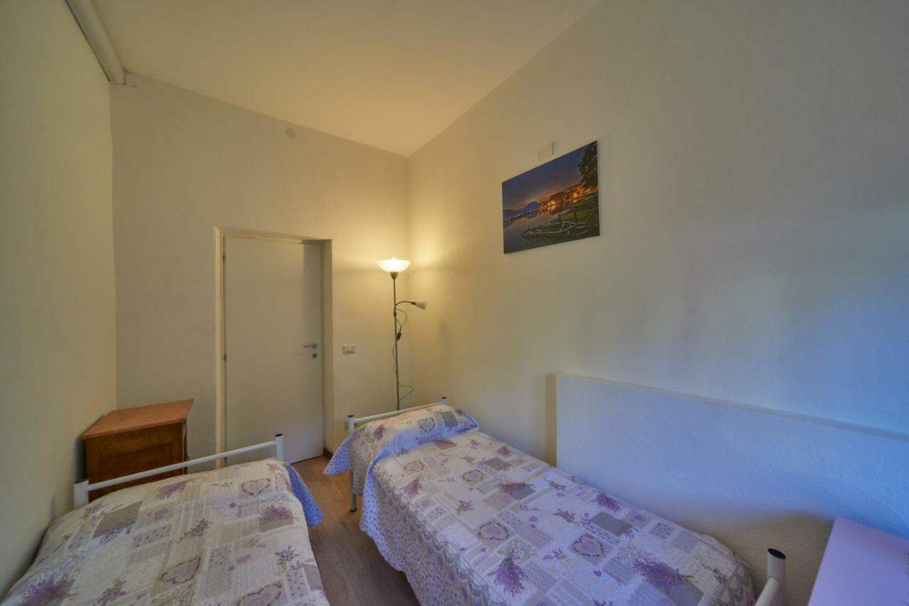 Casa Della Nonna Lägenhet Abbadia Lariana Exteriör bild